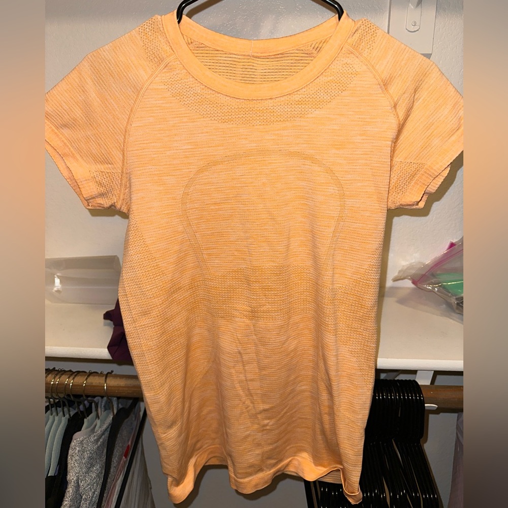 Lululemon swiftly tech short sleeve